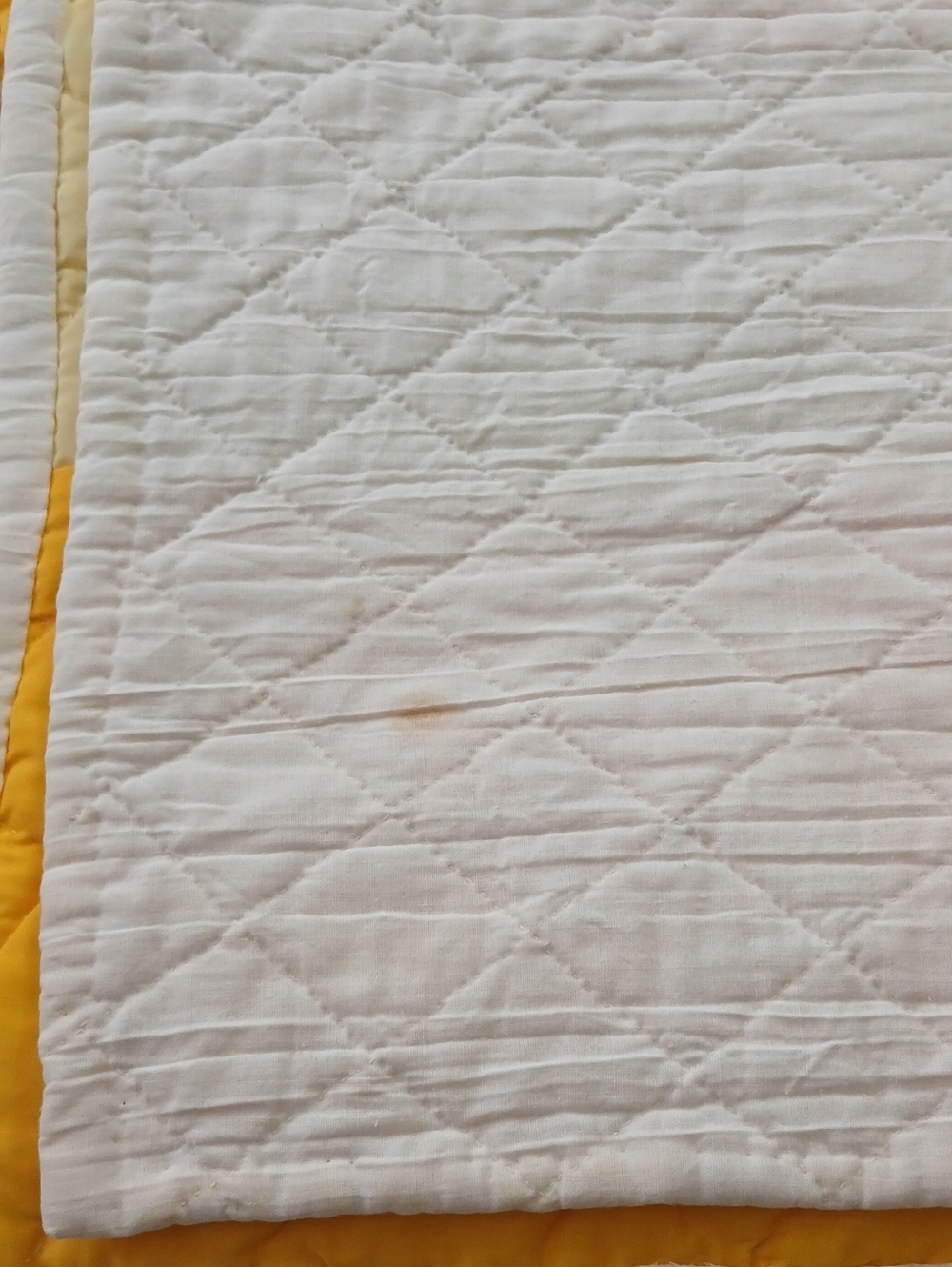 Handmade Floral Quilt - Picture 14 of 16
